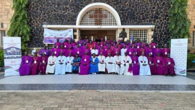 Church calls for resumption of Rome peace talks