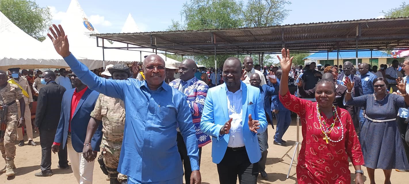 Governor Lobong challenges youth to go for leadership posts