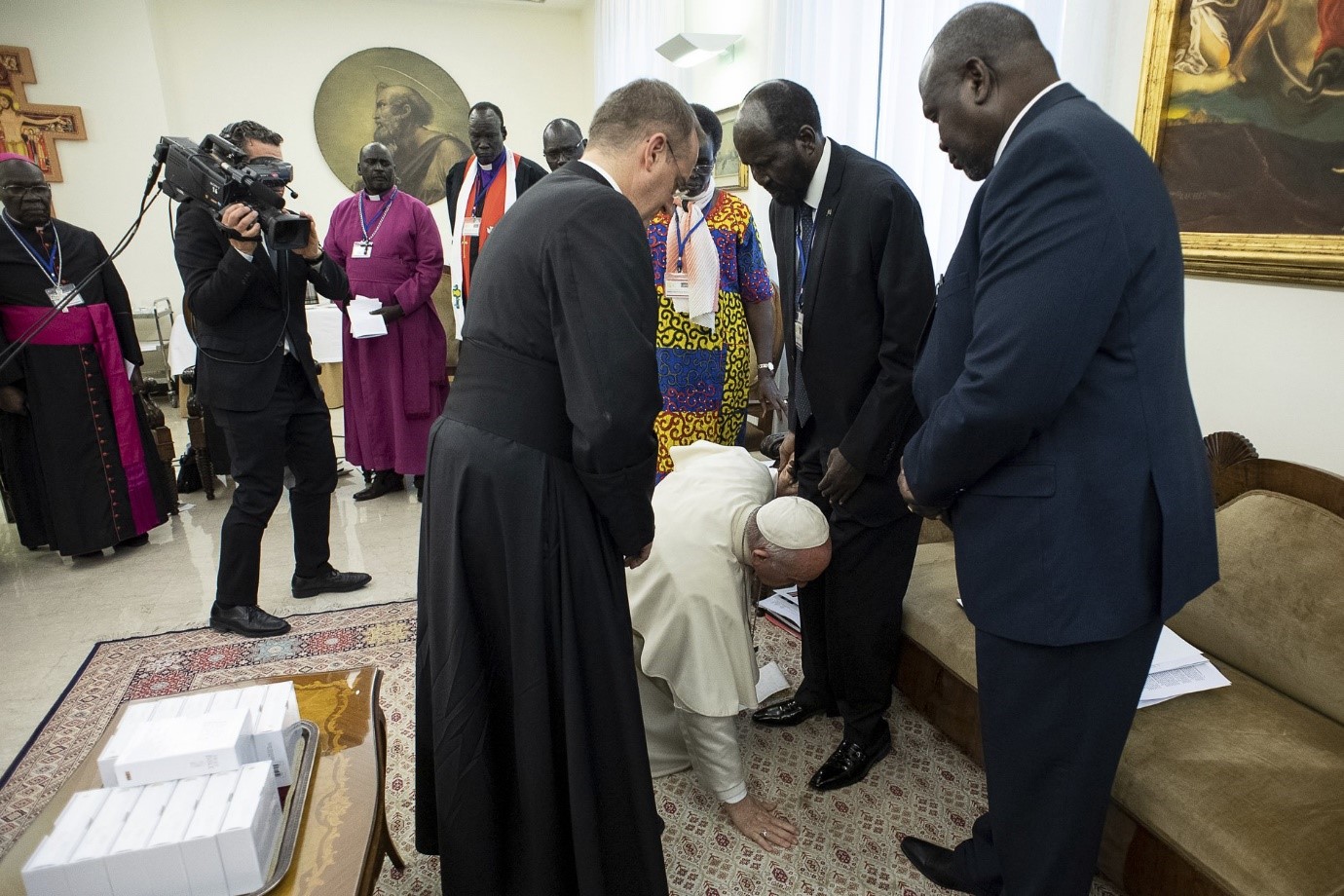 Pope Francis’ “kiss for peace” keep hopes alive, says Yakani