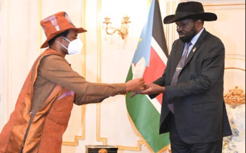 King Atoroba delivers ‘thank you’ message from Azande kingdom to President Kiir