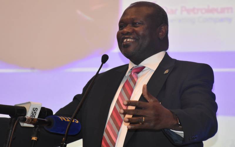 Come and pump money in energy sector, Machar sells S. Sudan to investors