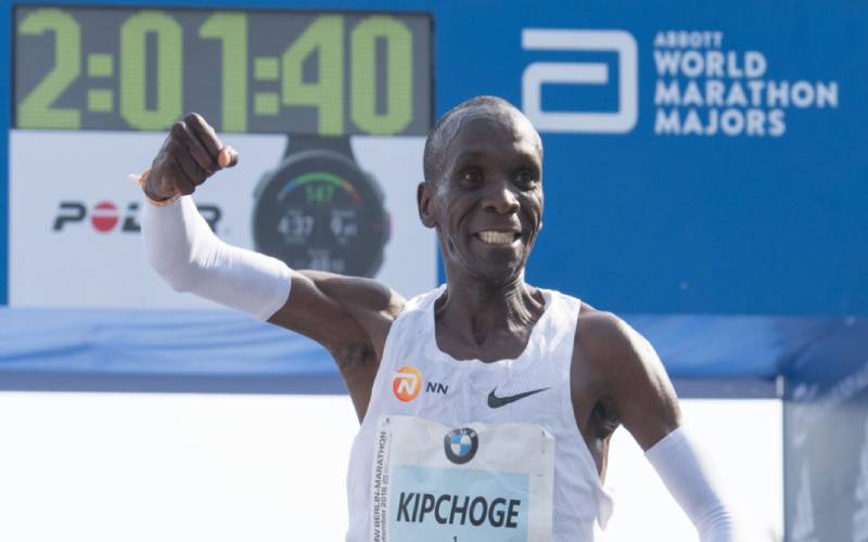 Kipchoge breaks world record in Berlin with 2:01:09