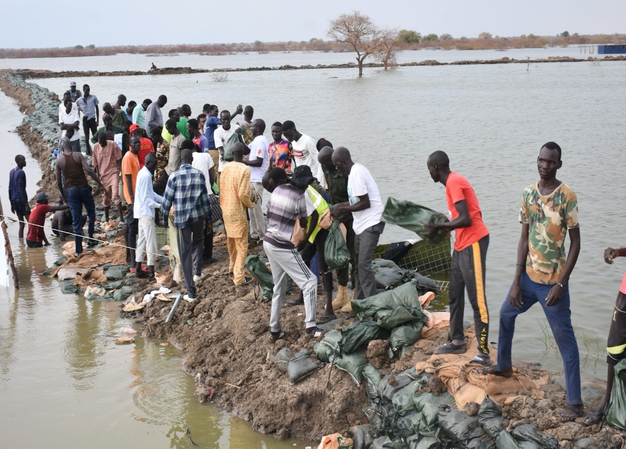 Overwhelmed by floods, Unity State begs for makeshift schools