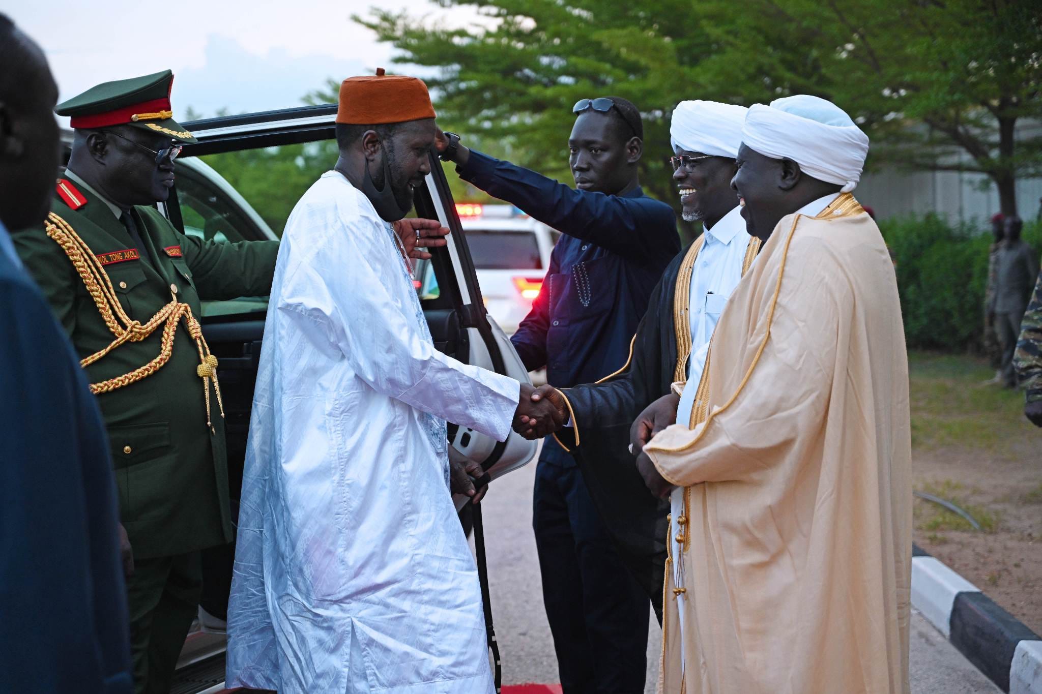 We cannot travel to Sudan when bullets are still flying in the air—President Kiir