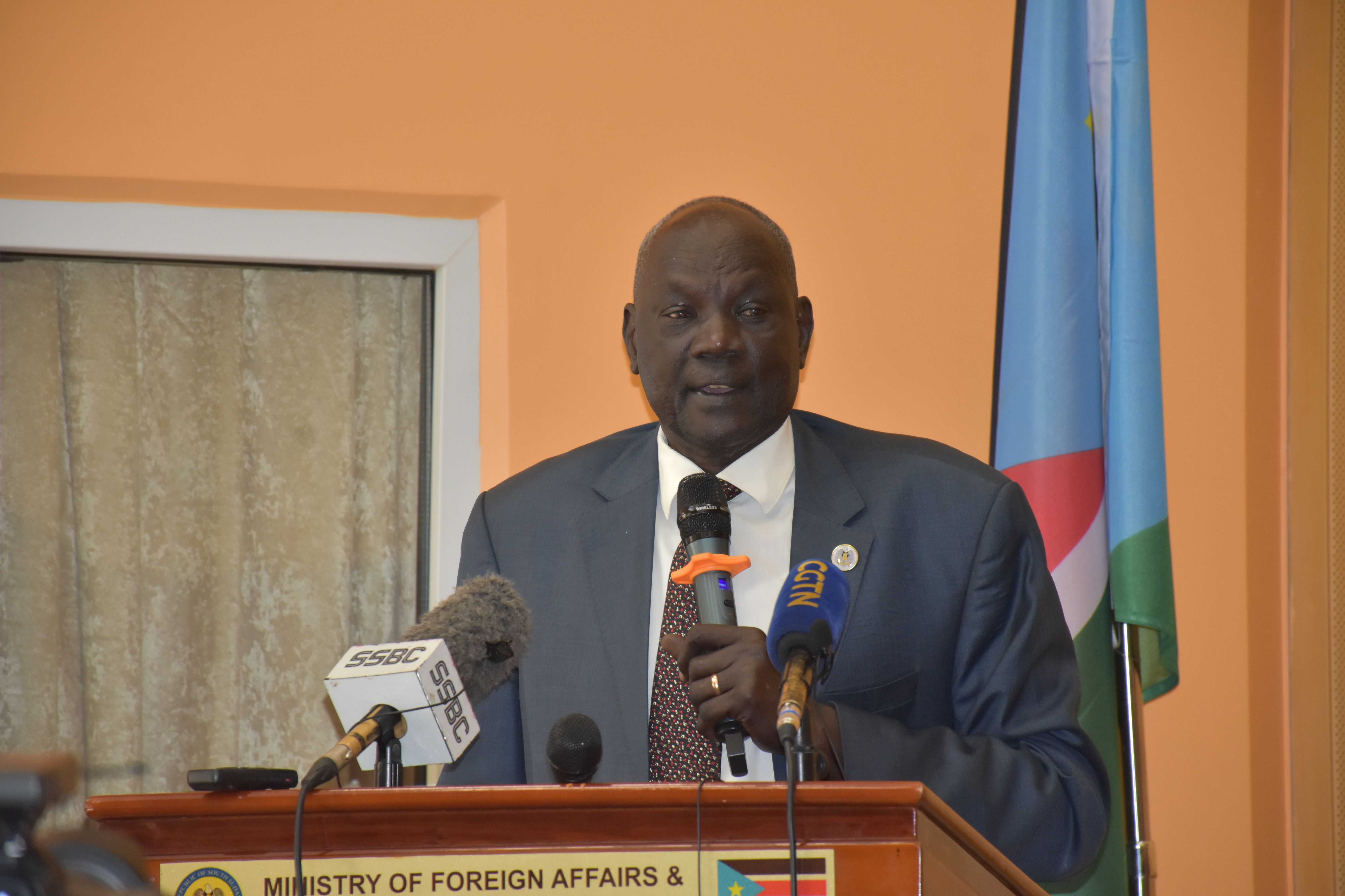 Makuei: UN Juba patrols relay false security alarms