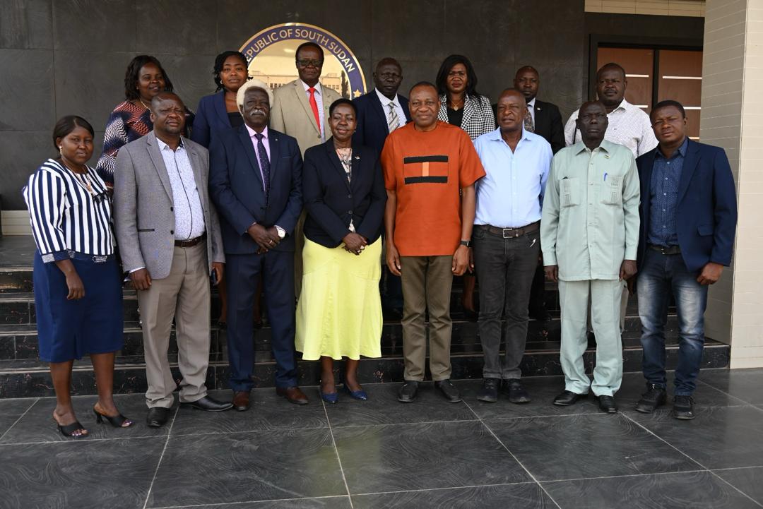 Kumba meets regional MPs, dicscuss population empowerment